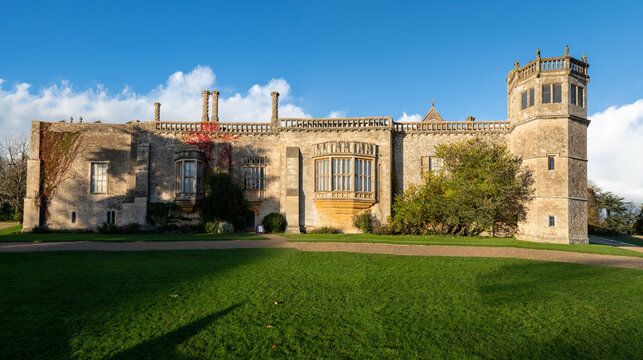 Photo of Lacock Abbey in Wiltshire