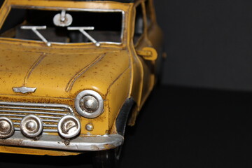 Fototapeta na wymiar Very beautiful and old yellow car
