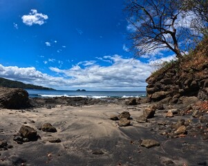 Fototapeta na wymiar Rocky Beach in Costa Rica