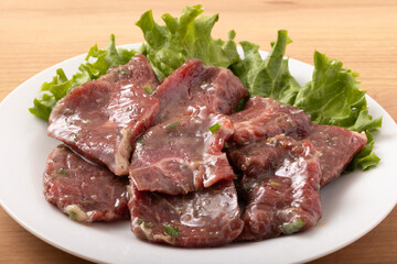 味付け牛モモ肉　焼き肉用