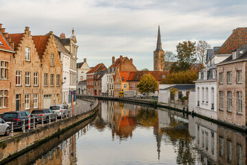 Fototapeta na wymiar Canals of Brugge old town.
