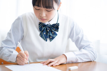 授業を受ける学生