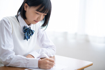 授業を受ける学生