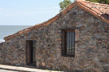 Fototapeta na wymiar Casa de piedra antigua, Colonia del Sacramento Uruguay