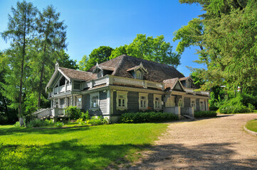 Fototapeta na wymiar The Grodno Governor's Manor House - Nature Education Centre. Bialowieza, Podlaskie Voivodeship, Poland.