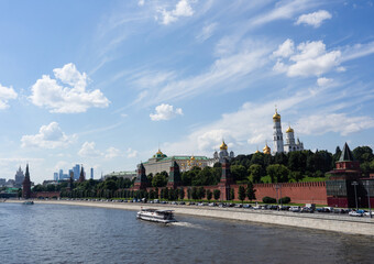 Obraz premium Moscow city and Moscow river Russia, Kremlin view 