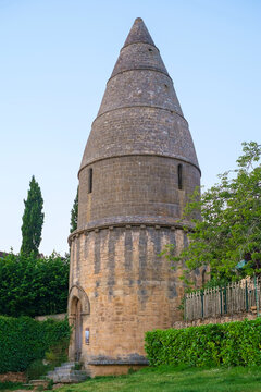 Lanterne des Morts on Passage des Enfeus, Sarlat-la-Can&Atilde;&copy;da