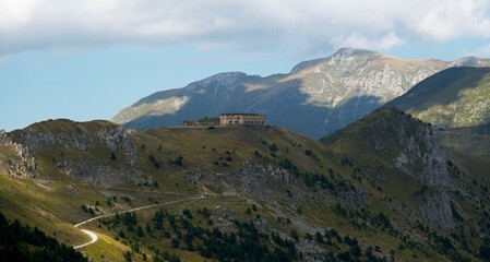 Fototapeta na wymiar panorama of the mountains cuneo limone Italy