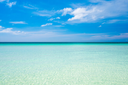 Blue sky and horizon over clear ocean water, Philippines