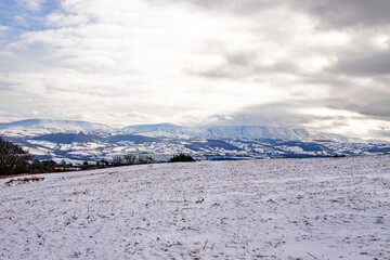 Fototapeta na wymiar Winter snows on the Black mountains of England and Wales.