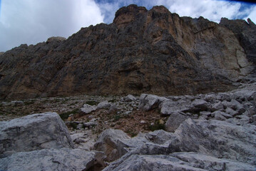vista dolomiti dalla località di laurins trentino alto adige