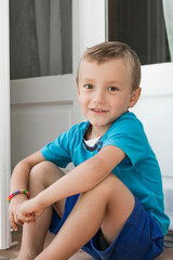 portrait d'enfant en vacances