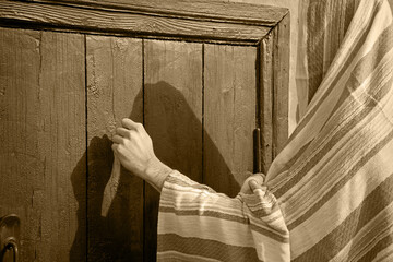 A man knocks on the door