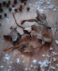 Dried Winter Chanterelles