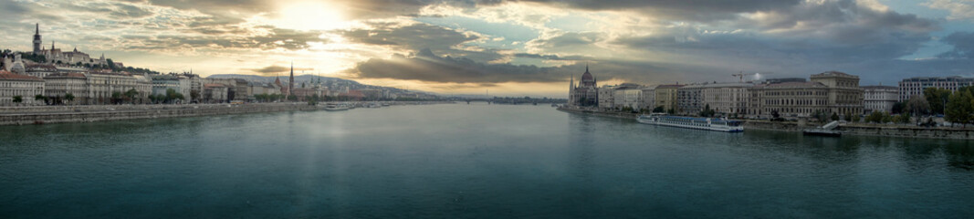Fototapeta premium danube panorama with the parliament in the background