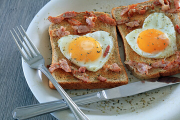 bacon and egg on toast