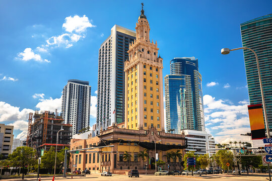 Freedom Tower in Miami street view