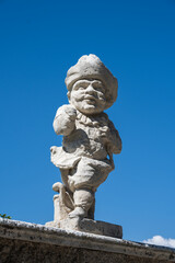 Fototapeta na wymiar Nano Dwarf Stone Sculpture Statue at the Villa Valmarana ai Nani in Vicenza, Veneto, Italy