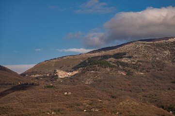 Fototapeta na wymiar Miranda, Molise, Italy. Spectacular winter panorama.