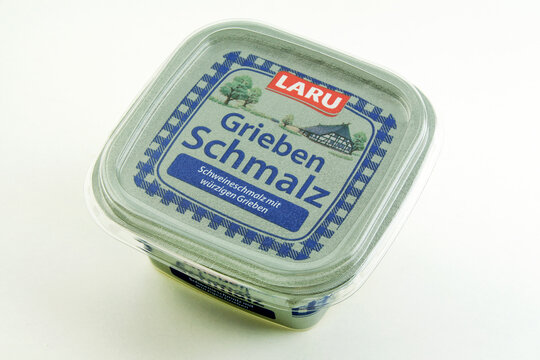 Laru Grieben Schmalz Butter Streichfein gesalzen auf weissem Hintergrund