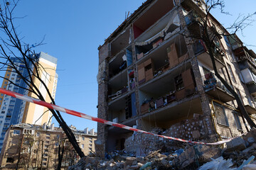 Russian terrorist army dropped missile and destroyed building, killed civilians