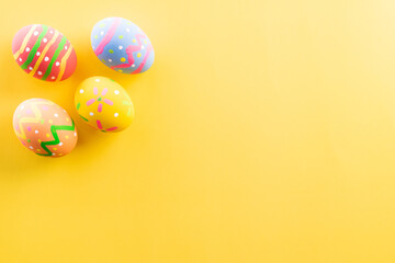 Obraz na płótnie Canvas Easter eggs many color and easter background