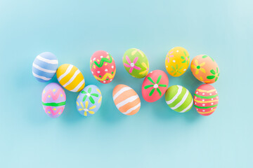 Fototapeta na wymiar Easter eggs many color and easter background