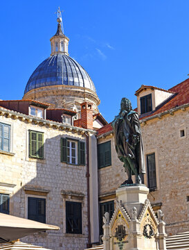 bronze statue of Civu Frana Cundulica Narod on Gundulic square in the old town of Dubrovnik, Croatia