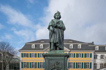 Obraz premium Beethoven Monument at Munsterplatz - Bonn, Germany