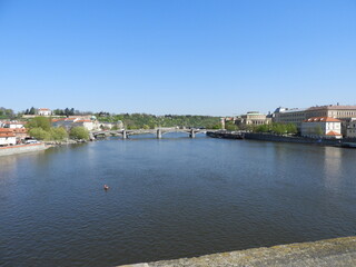 Fototapeta na wymiar Río Moldava, Praga, República Checa