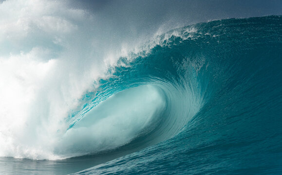 Teahupoo, end of the road, Tahiti, French Polynesia