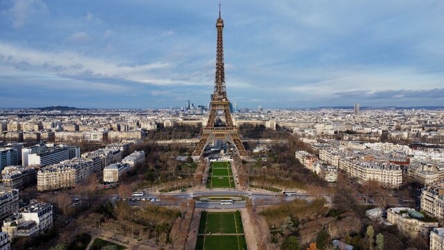 Drone photo Tour Eiffel Paris France europe