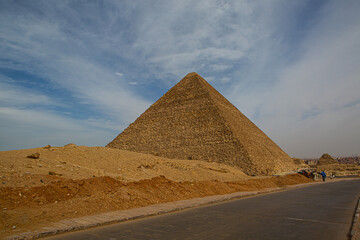pyramid of giza