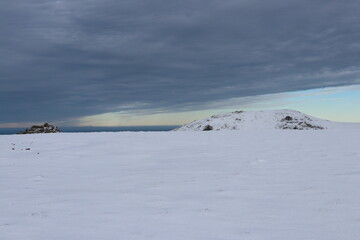 Fototapeta na wymiar Snowdonia Carneddau glyderau winter ogwen