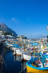 Marina Grande, port de Capri, bateaux, île de Capri, Baie de Naples, Italie