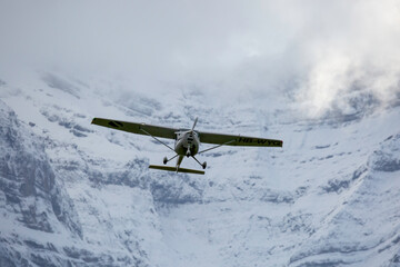 Fototapeta na wymiar Fly in swiss alps , dramatic scenery