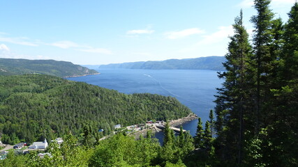 Fototapeta na wymiar Sainte-Rose-du-Nord Fjord du Saguenay