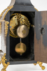Standuhr Jugendstil, Pendeluhr
