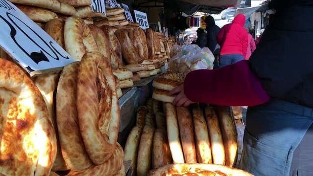 Traditional Bazar Middle Asia, Kyrgyzstan Traditional Bread