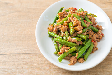 stir-fried french bean or green bean with minced pork