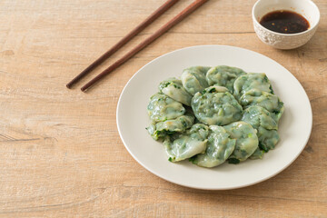 steamed chives dumplings with sauce