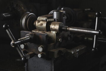 vise machine for working with metal in the workshop