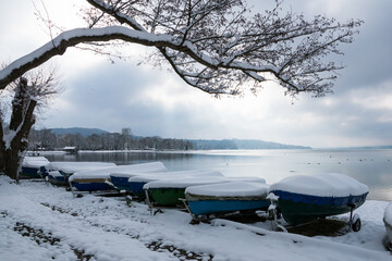 Herrsching am Ammersee im Winter mit viel Schnee
