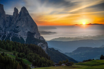Sonnenuntergang am Schlern, (Seiseralm)