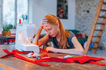 girl, teenager, woman, professional, young, child, human, sew, sewing machine, hobby, day off, work, home, living room, kitchen, modern home, working, cheerful, serious, responsible, satisfied, beauti