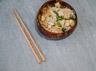 stir fry vermicellia chicken