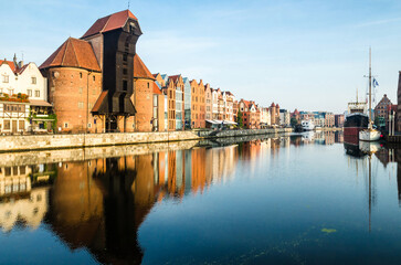 Crane Zuraw building, Motlawa river embankment , Gdansk, Poland © JossK