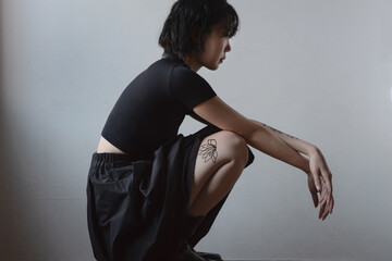 Y2Kスタイルの女性のポートレート