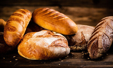 Different kinds of delicious bread. 