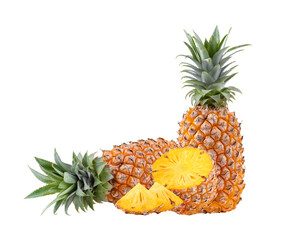  pineapple  isolated on transparent png